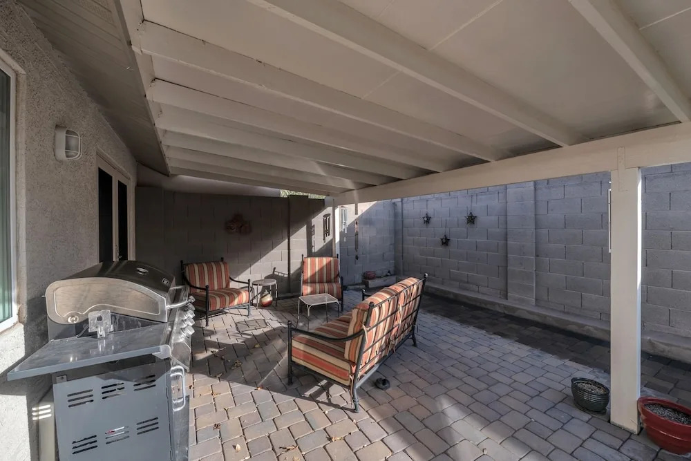 Summer All Year Round 2 Bedroom Home by RedAwning