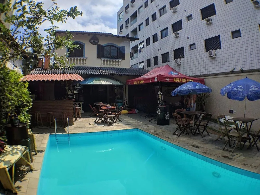 Curvão Surf House