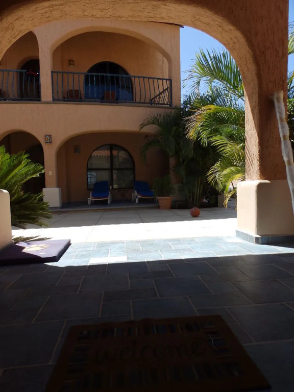 Casa Kootenay Waterfront Bnb