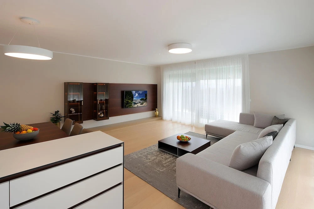 Stylish Apartment 100m from the Beach