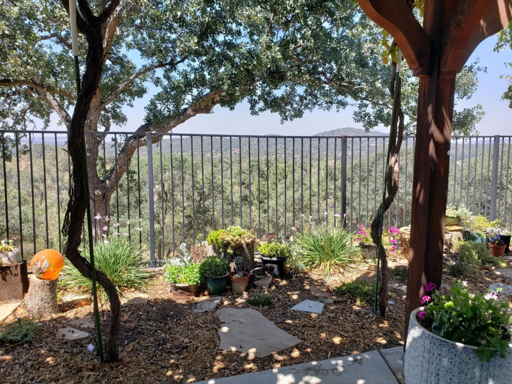 Yosemite Foothill Retreat - Private Guest Suite #2