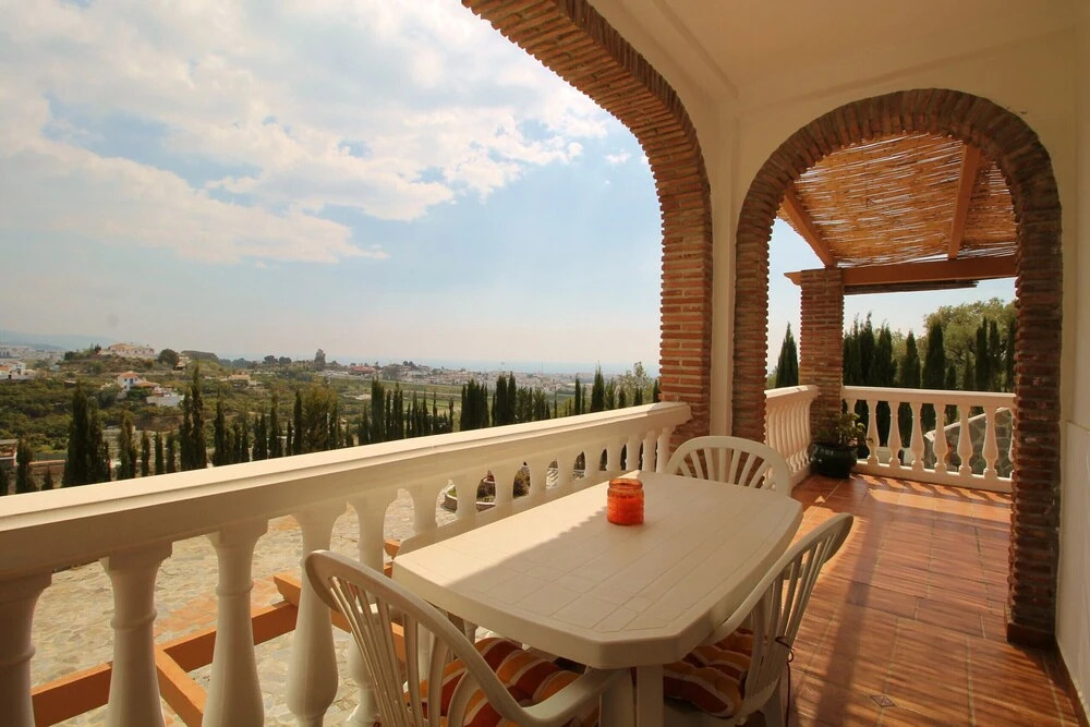1055 Villa Cerrillo