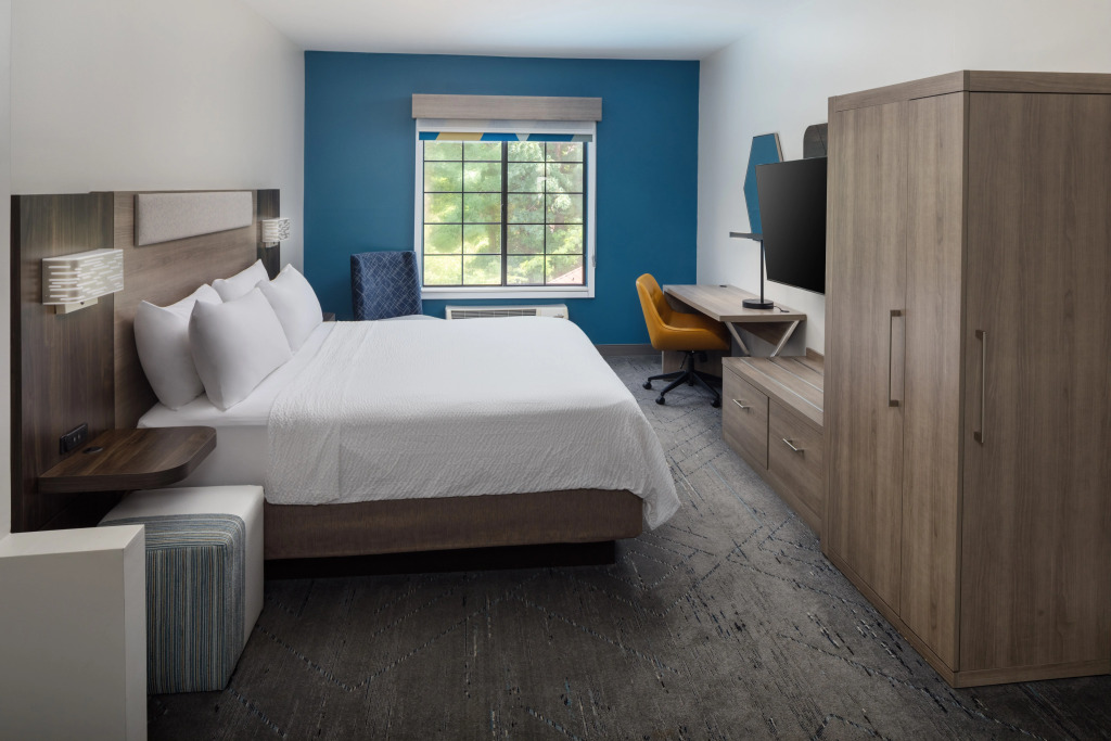 Holiday Inn Express & Suites Albermarle by IHG