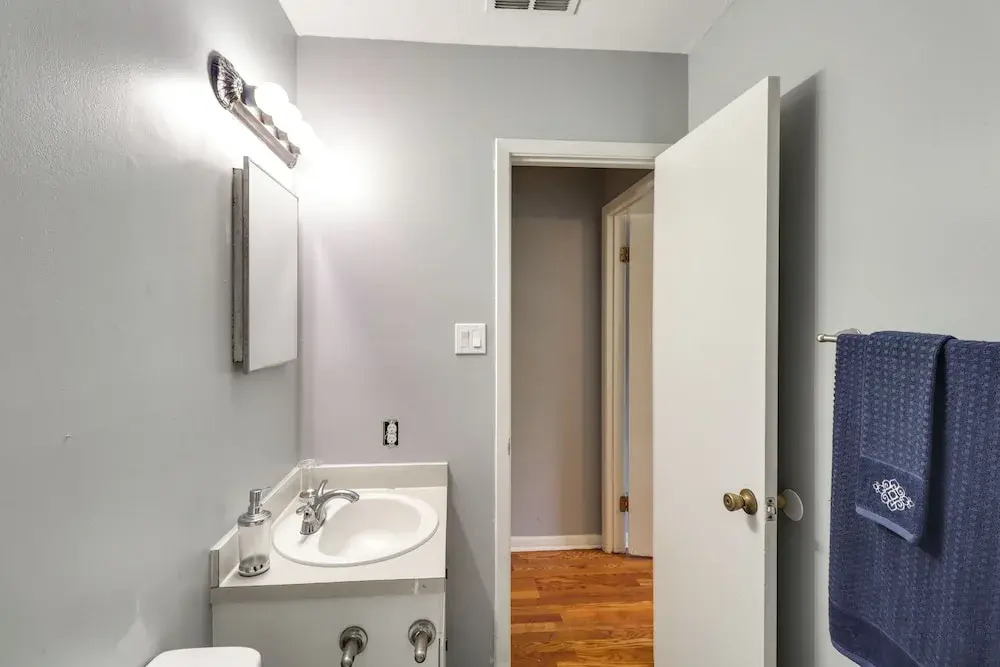 Walk to Dining & Shops: Dtwn Brookhaven Home!