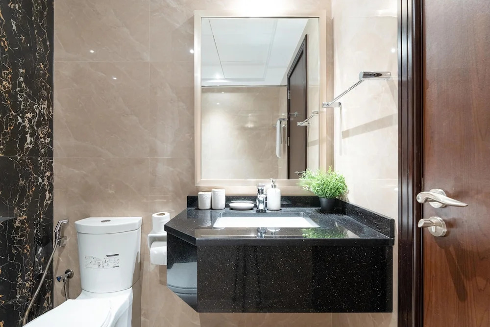 SuperHost - Vibrant Studio With Canal View Near Dubai Mall