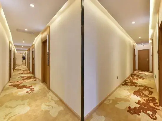 James Joyce Coffetel Hotel (Beijing Jianguomen Subway Station Beijing Railway Station)