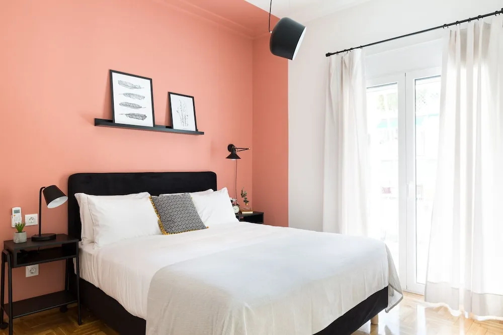 UPSTREET Urban Chic 1BD Apartment- Hilton area