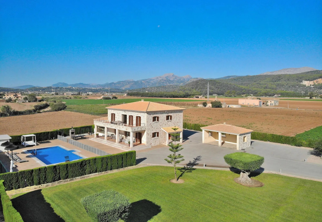 140 Villa Son Ferragut VT2073 by Mallorca Charme