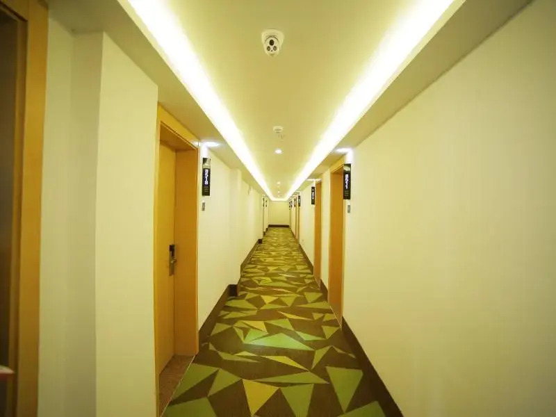 Vatica Qingdao Jiaozhou Zhengzhou Road Commercial Center