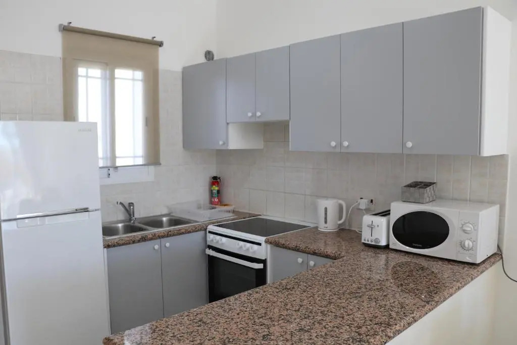 Cyking 2 bed Apartment with pool & 10 min to beach