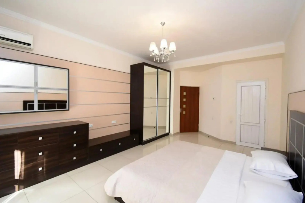 Northern Avenue, 2 bedrooms Luxury, New Renovated apartment HH666