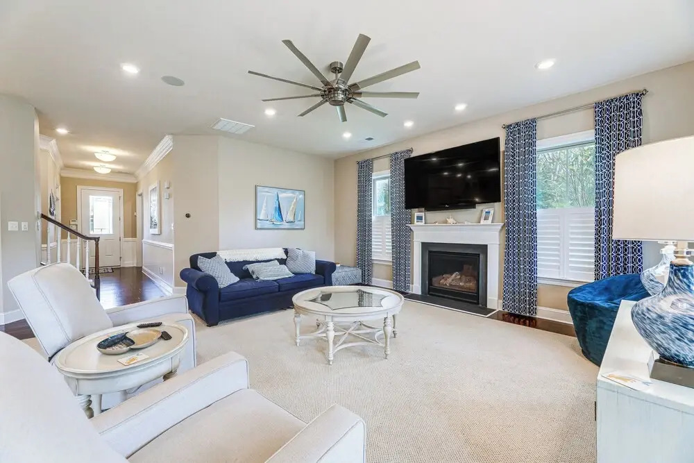 Furnished Outdoor Space: Family Home in Ocean View