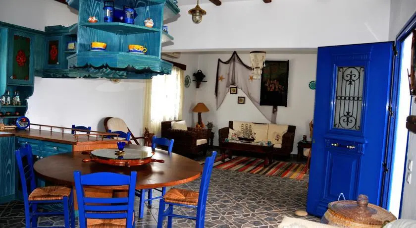 Villa Peukos