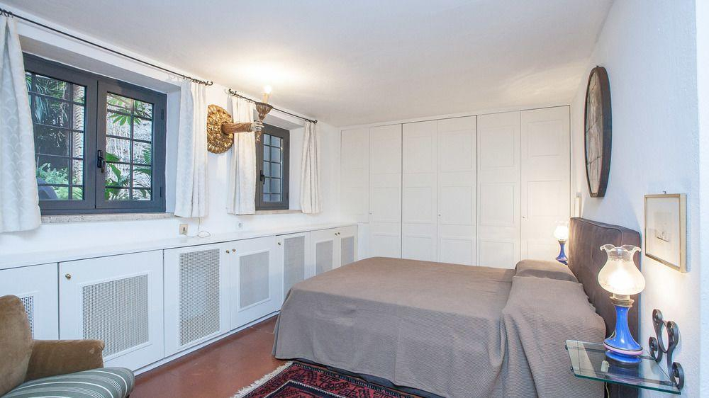 Elegant Pantheon Suite