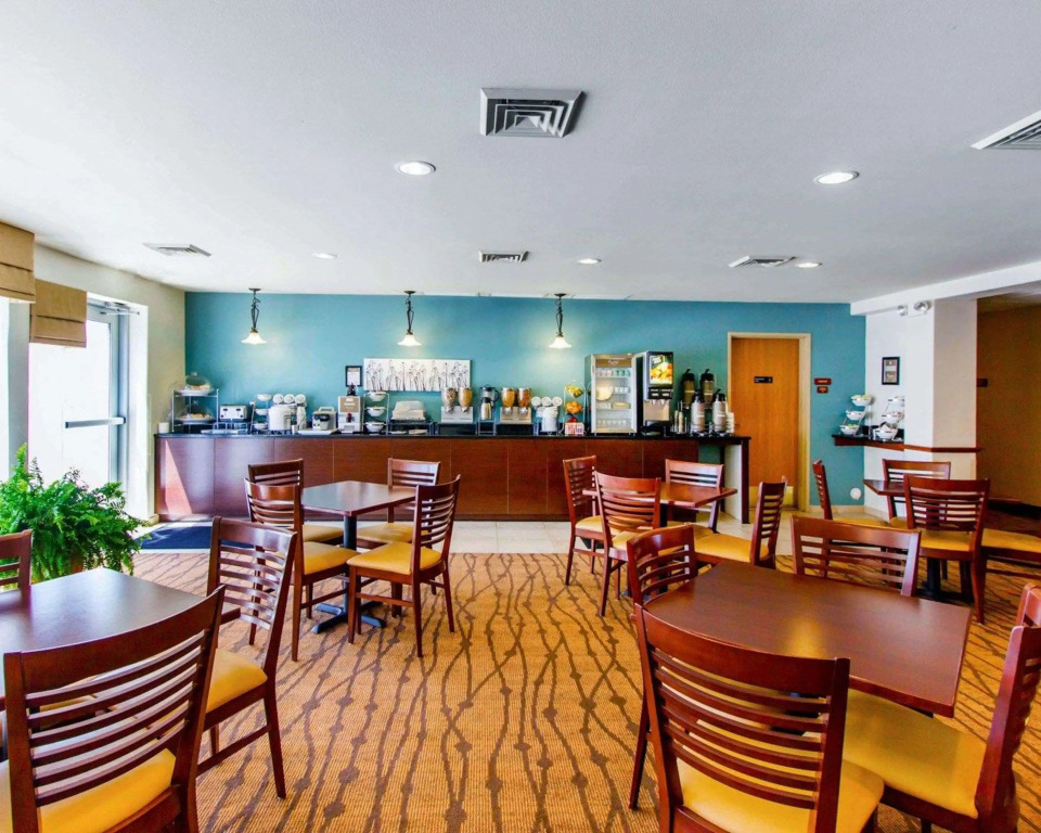 Sleep Inn & Suites Evansville - Casper