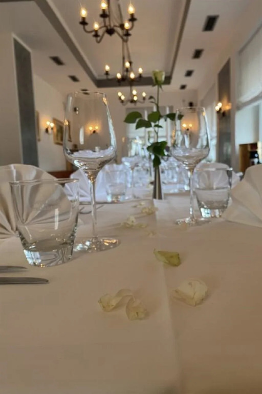 Hotel Apartments Restaurant CALA LUNA