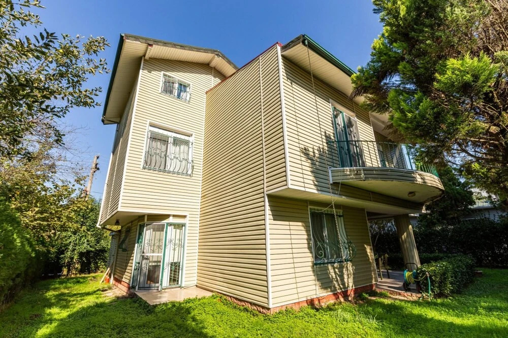 Villa Surrounded by Nature in Kartepe Near Sapanca