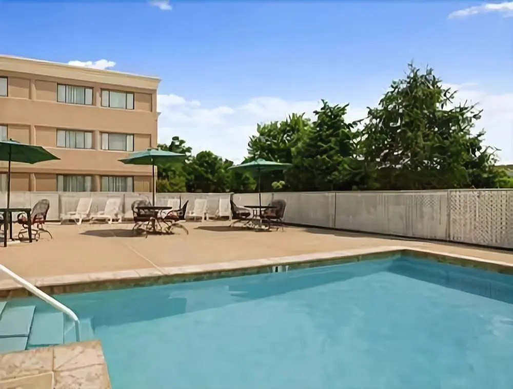 Ramada by Wyndham Toms River