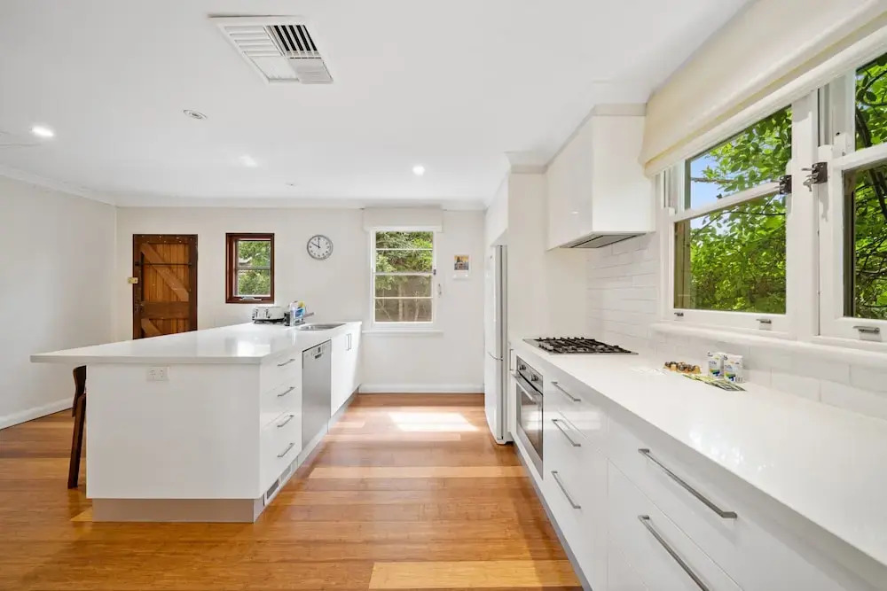 Comfortable 3-Bed Haven Near Canberra Attractions