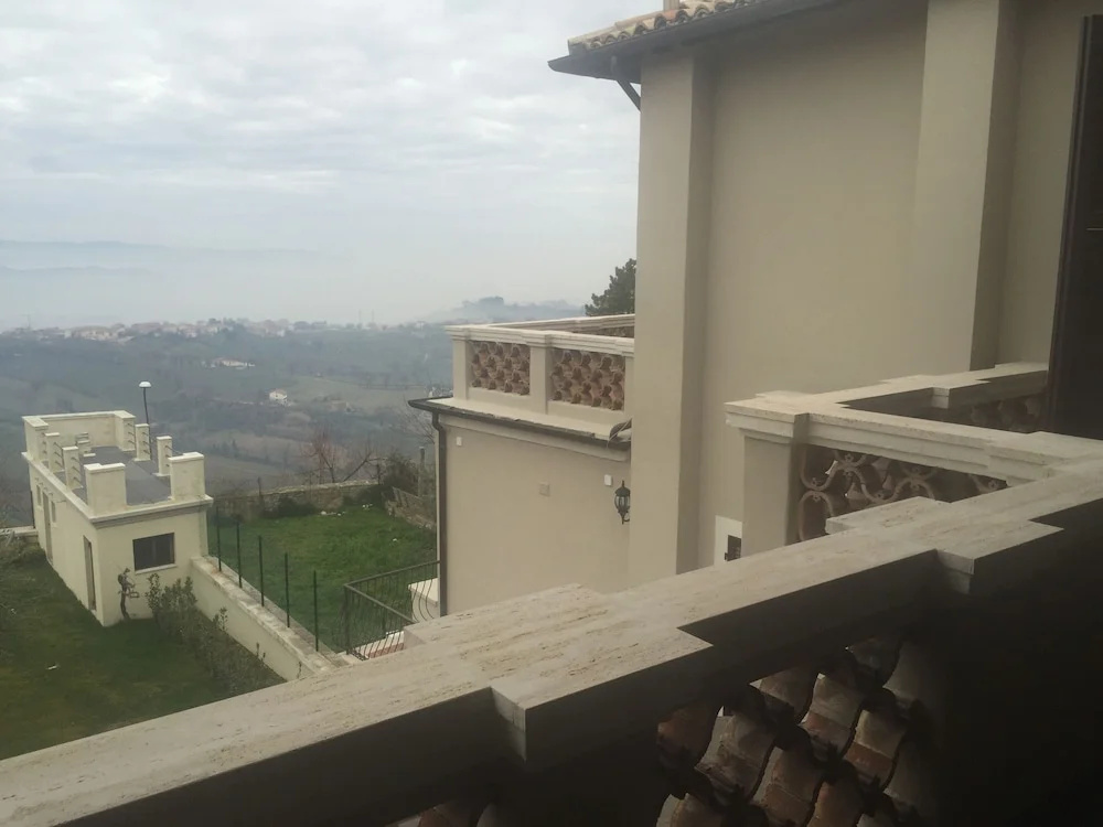 La Rocca Guest House & Spa