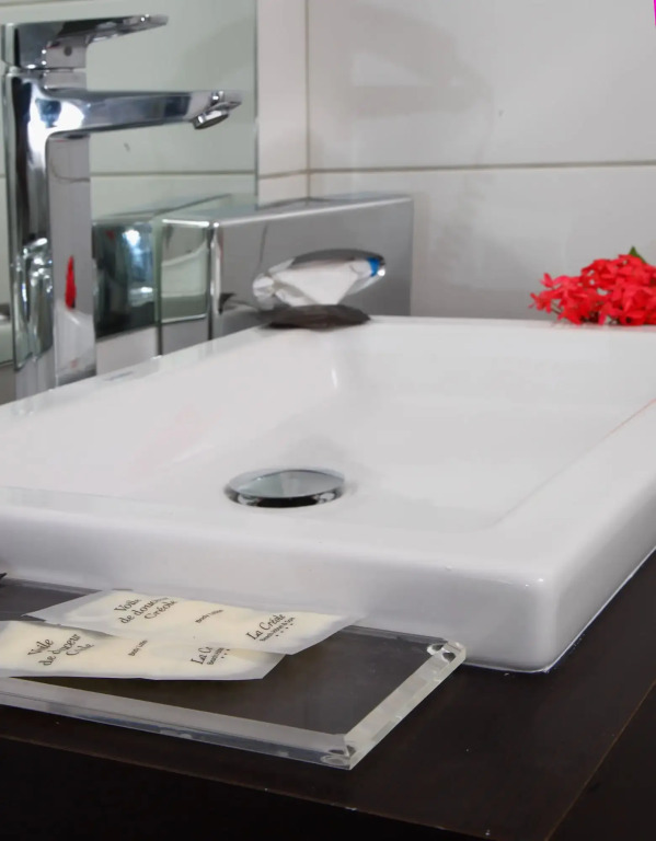 Mahogany Hotel Residence & Spa