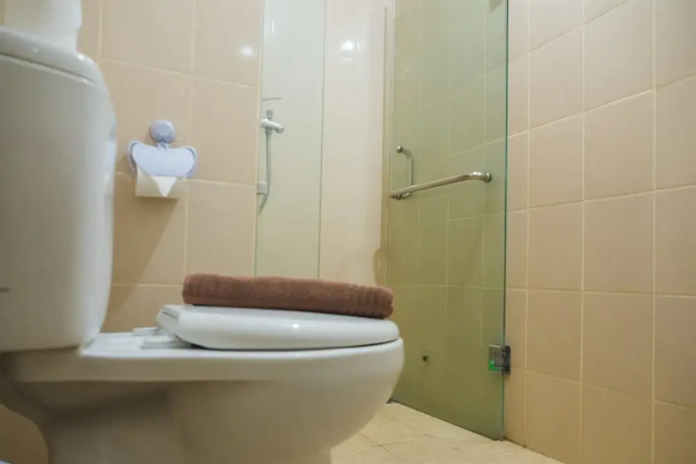 Compact 2BR with Sofa Bed at Parahyangan Residence