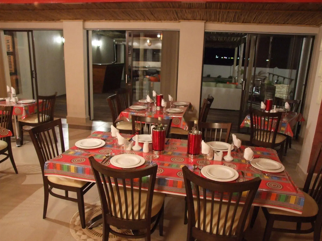 The Wacky Bush Lodge