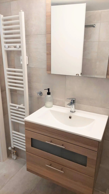 Modern Apartment in Acropolis Museum
