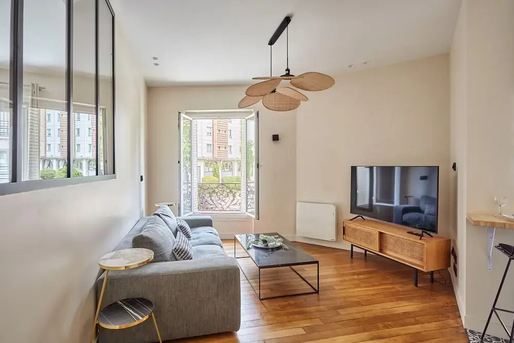 Superb Invalide Apartment Near Eiffel Tower