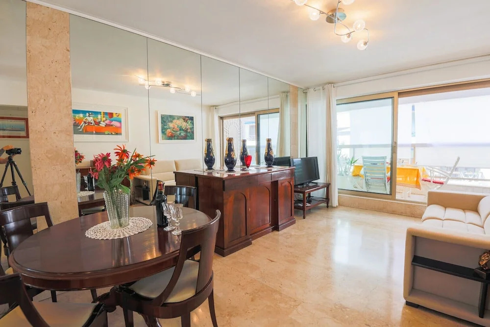 Massenet View Ap4168