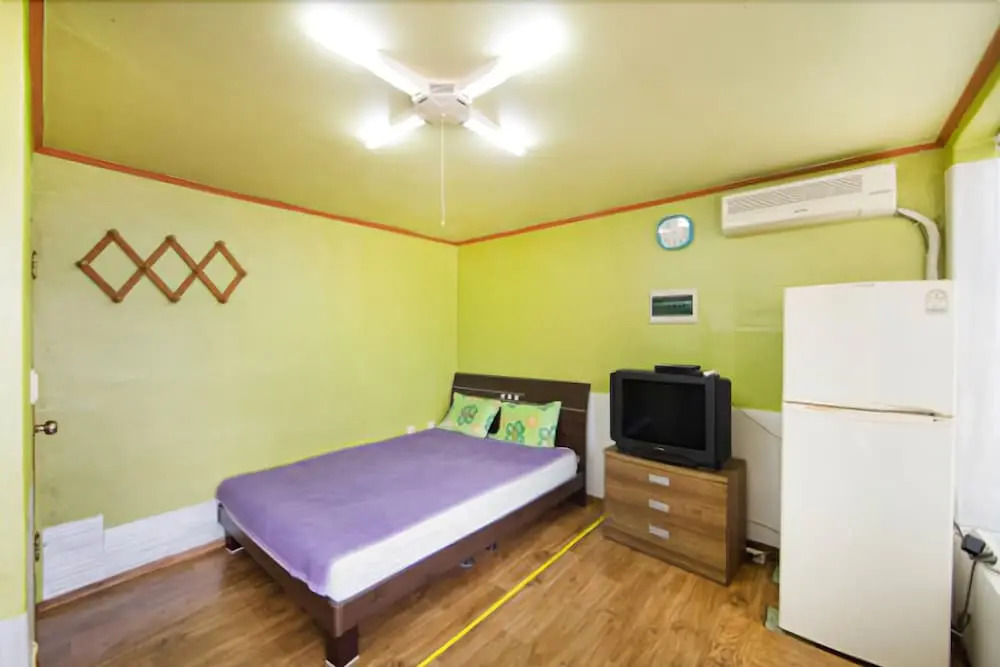 Daebudo Napoli Camping and Pension