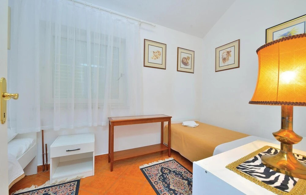 Beautiful Home in Seline With Sauna, Wifi and 7 Bedrooms