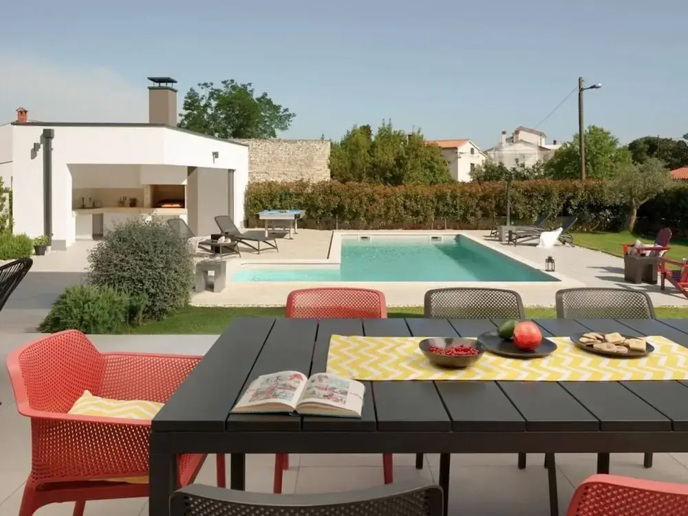 Zen Comfortable Holiday Residence