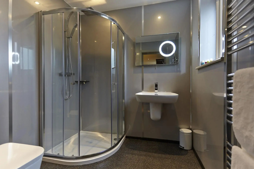 Waveney Inn & Hotel
