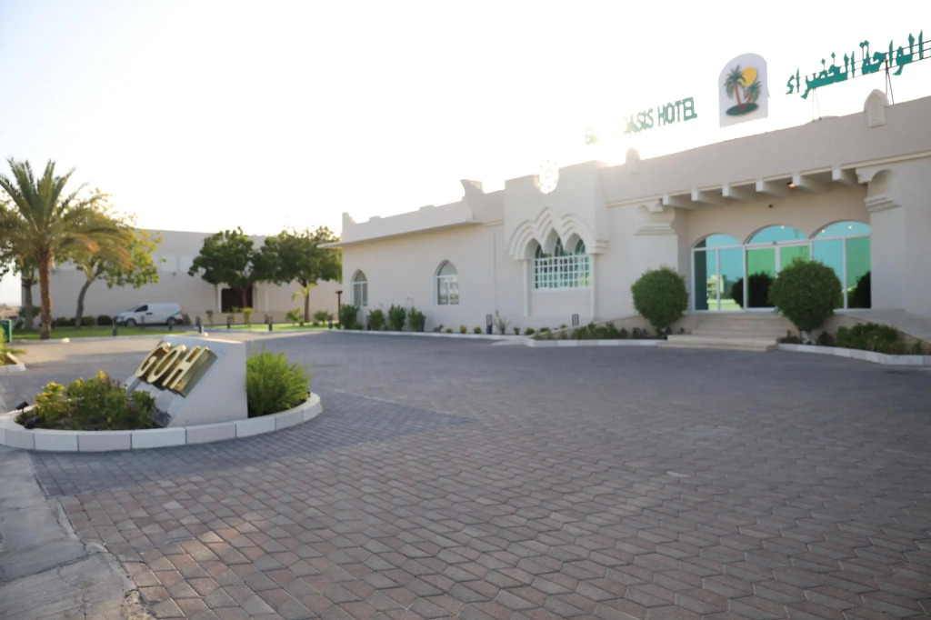 Green Oasis Hotel