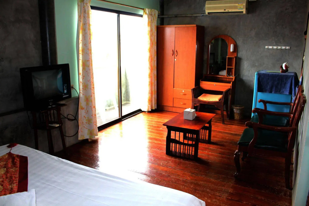 Phunyanuch Hotel
