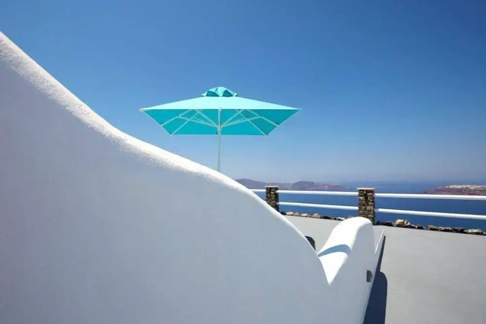 Adore Santorini