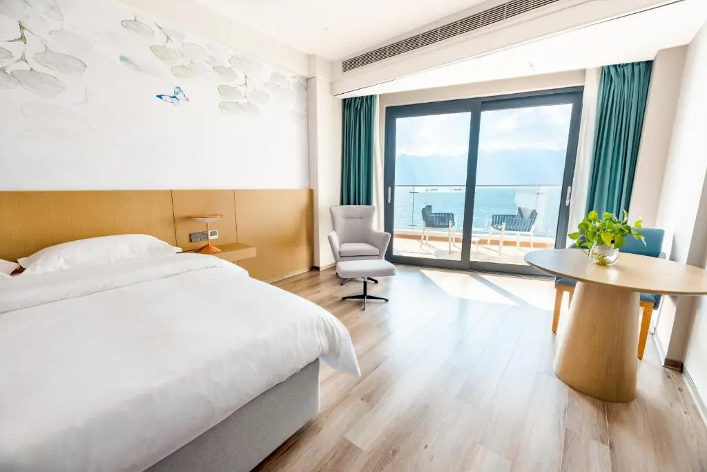 Yushi Beach Hostel