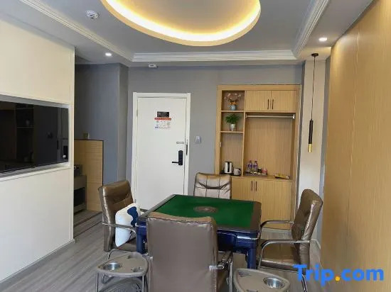 Jiaju Art Hotel (Qujing Railway Station Branch)