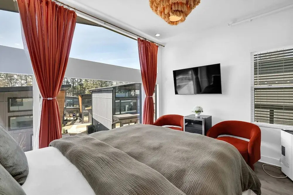 The Business Bungalow-5 Mins From Airport