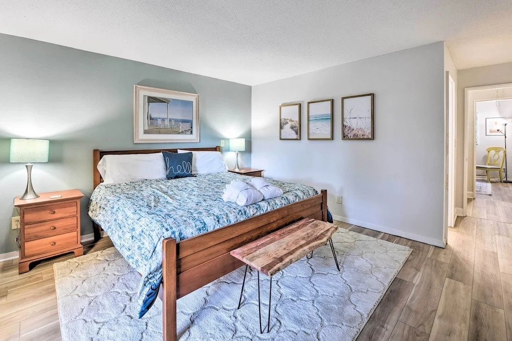 5 Pools: Pet-friendly Palmetto Dunes Condo!