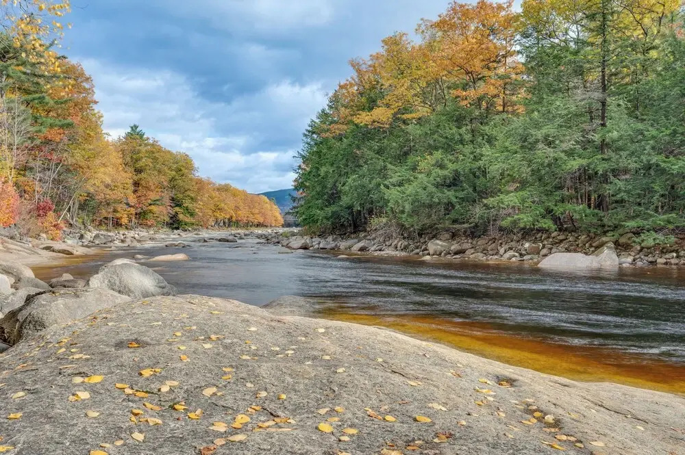 Ski, Hike & Unwind! Riverfront Getaway in Lincoln