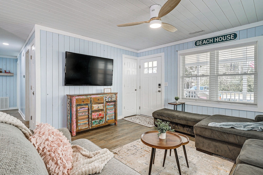 < 1 Mi to Beach: Oak Island Retreat w/ Swim Spa!