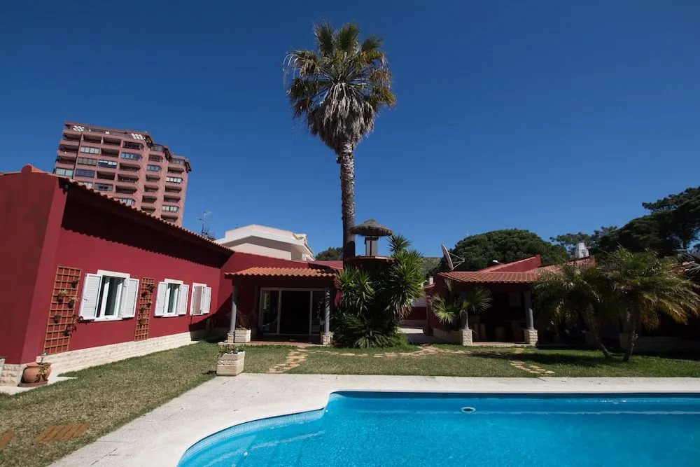 7 Waves Surf Hostel