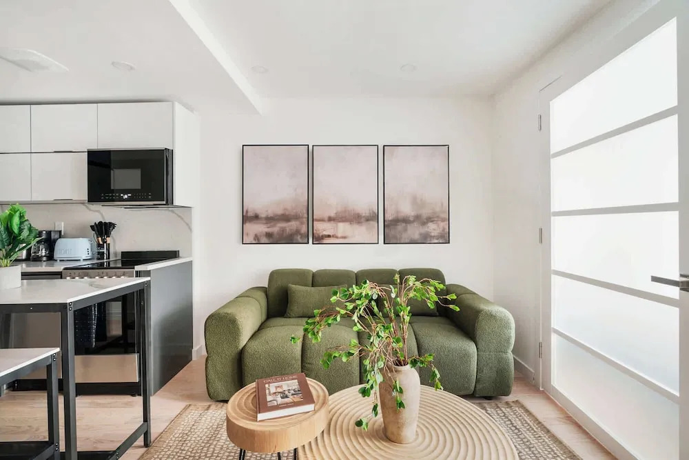 22-3b Sleek Modern 1BR Gramercy