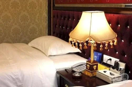 Huanan Hotel
