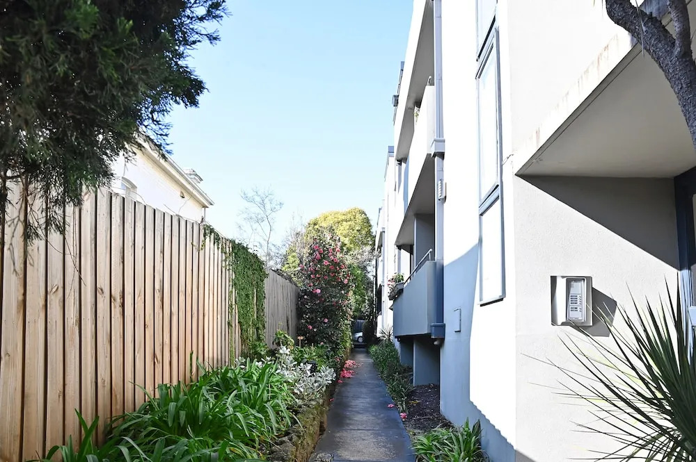 Como Court Budget Accommodation