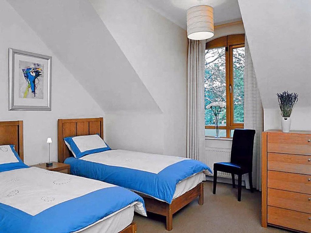 Heyward Mews 26725