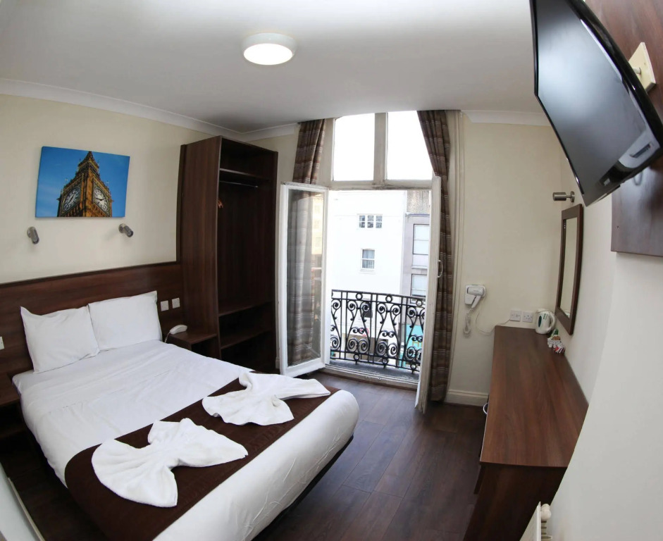 9A Craven Road Hotel
