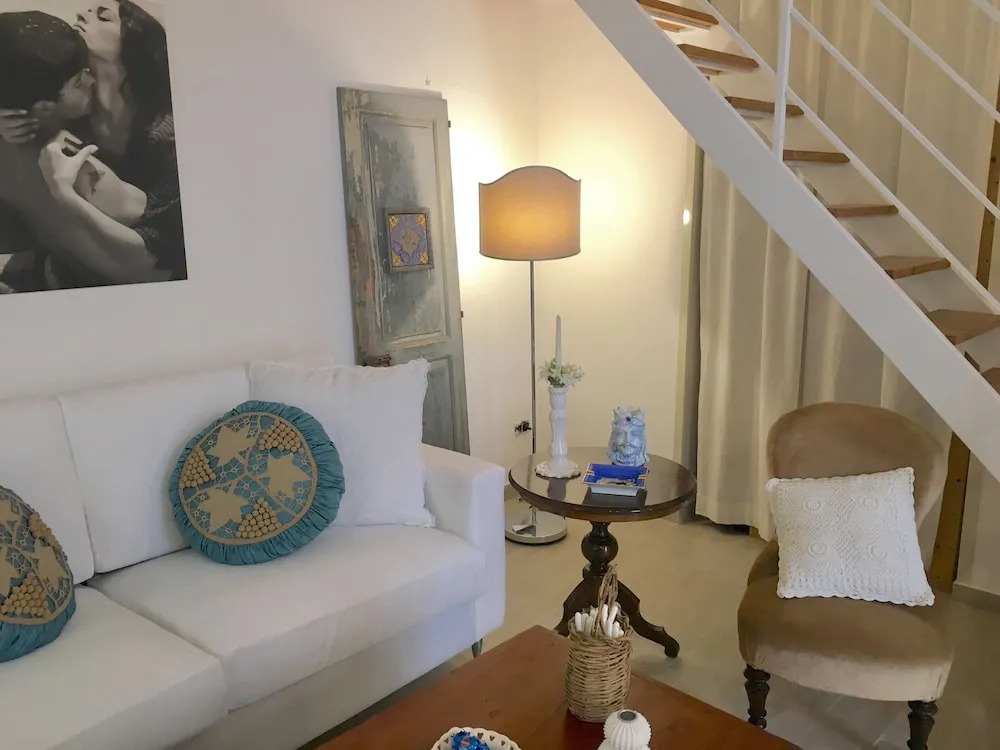 Cortile Siciliano 124